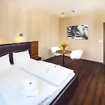 V Jizdarne Guest house 3*