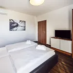 V Jizdarne Guest house