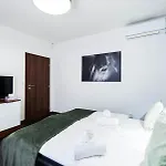 V Jizdarne Guest house